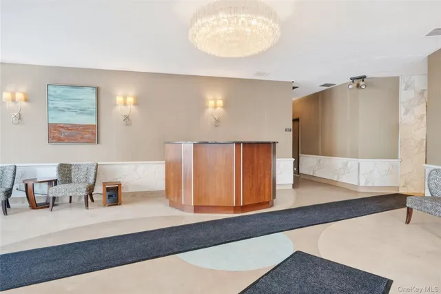 $325,000 | 12 Old Mamaroneck Road, Unit 2G, White Plains, NY 10605