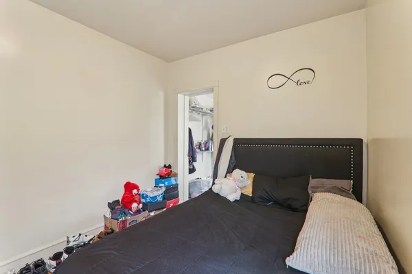 $359,900 | 1226 West 77th Street, Chicago, IL 60620