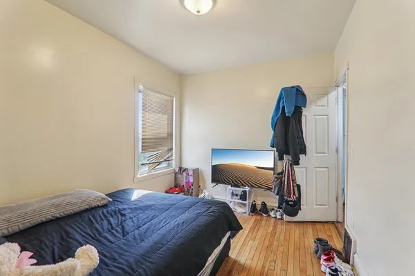 $359,900 | 1226 West 77th Street, Chicago, IL 60620