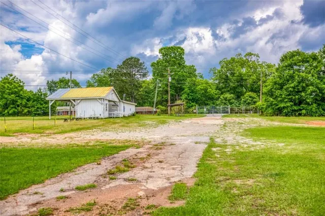 $2,750 | 1320 East Church Street, Monroe, GA 30655