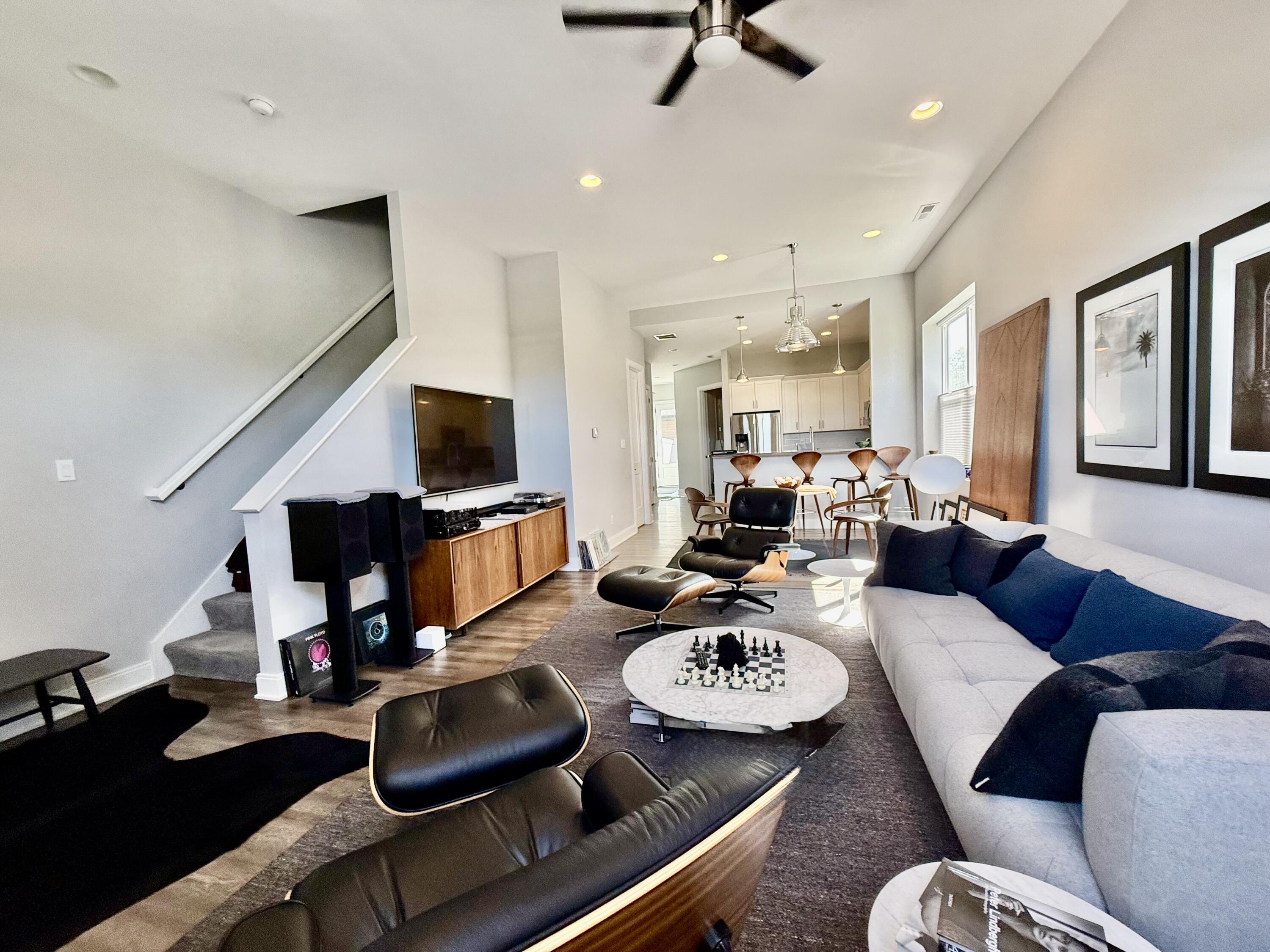 380 North Indiana Avenue Crown Point, IN 46307 - Photo 4 of 26 3000x2250