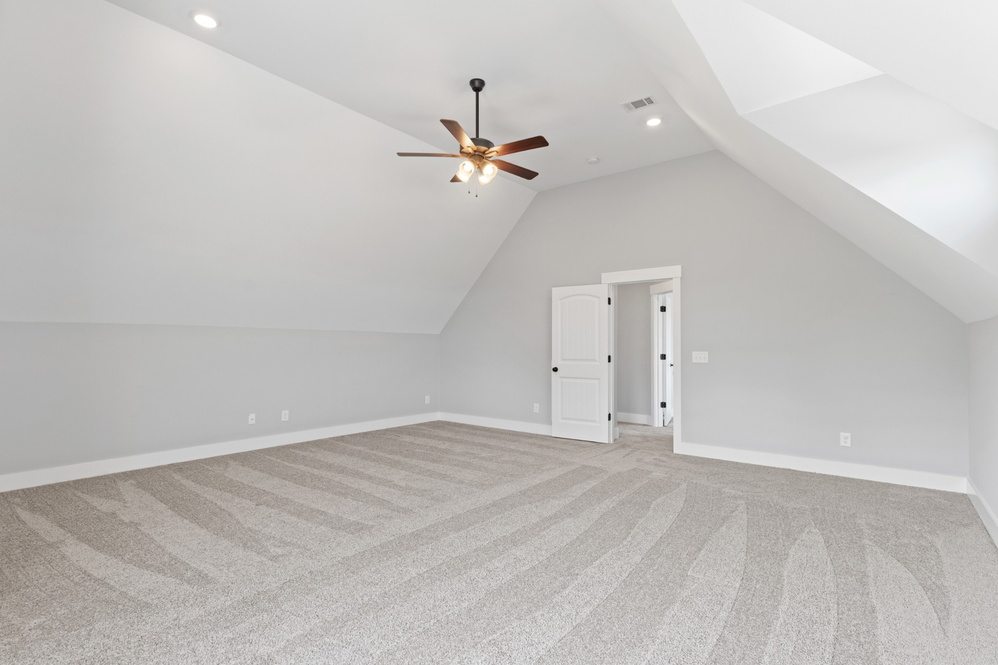5450 Highway 431 Springfield, TN 37172 - Photo 32 of 54 wooden floor in an empty room