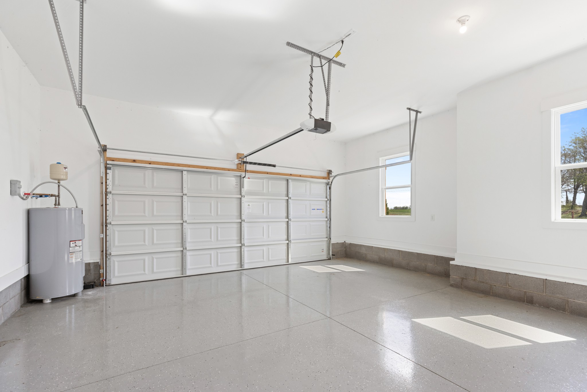 5450 Highway 431 Springfield, TN 37172 - Photo 44 of 54 a view of a garage