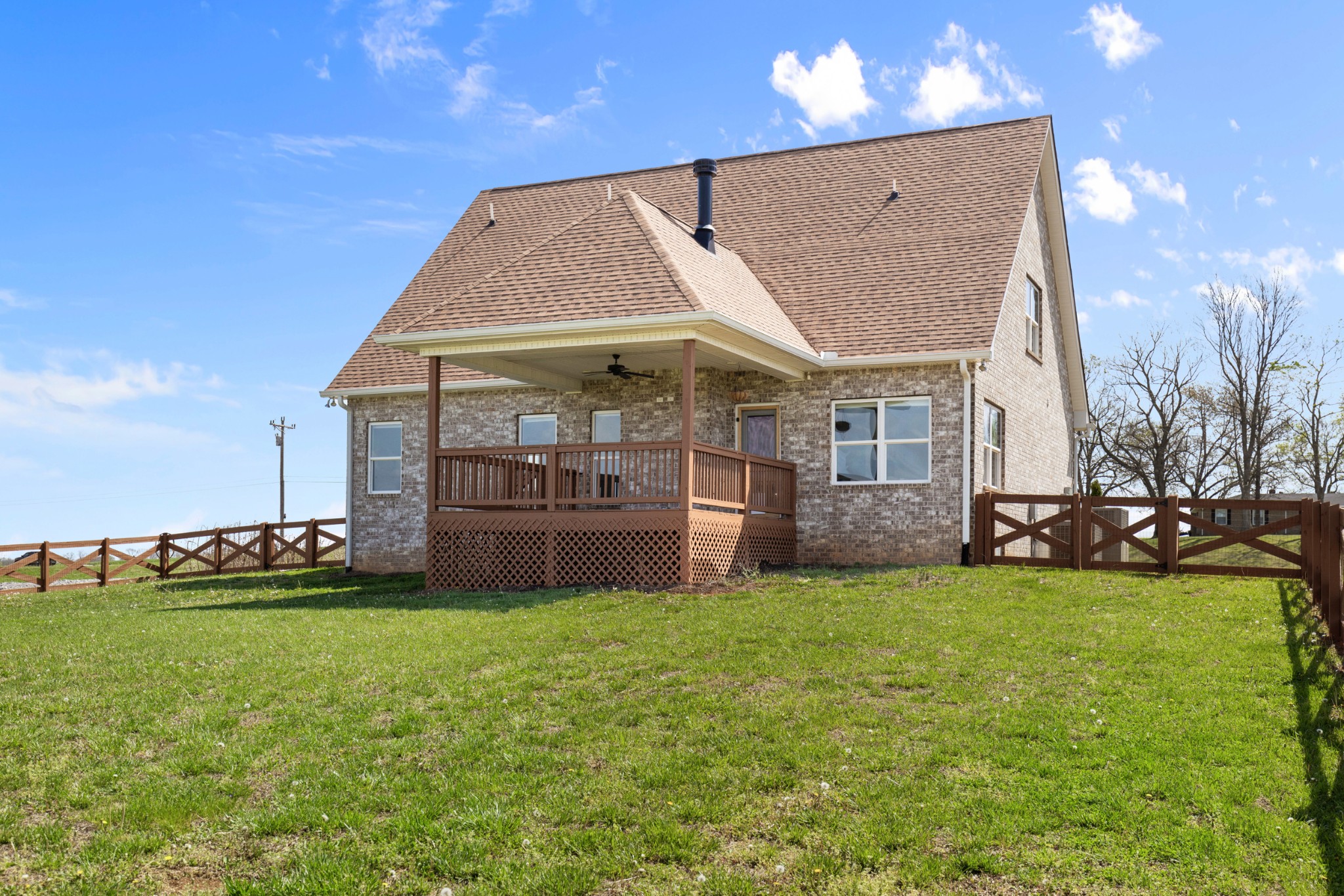 5450 Highway 431 Springfield, TN 37172 - Photo 50 of 54 a view of a house with a yard and sitting area