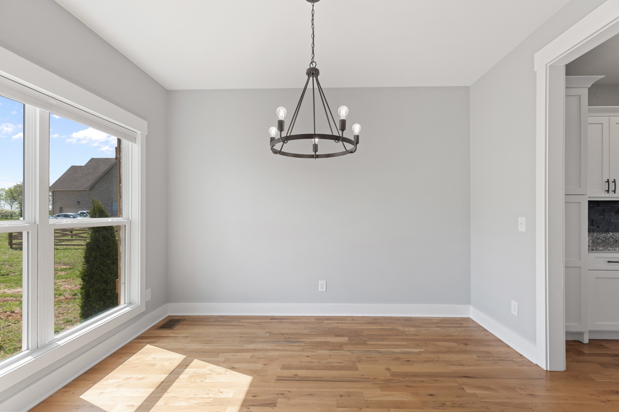 5450 Highway 431 Springfield, TN 37172 - Photo 8 of 54 a view of a room with wooden floor and windows