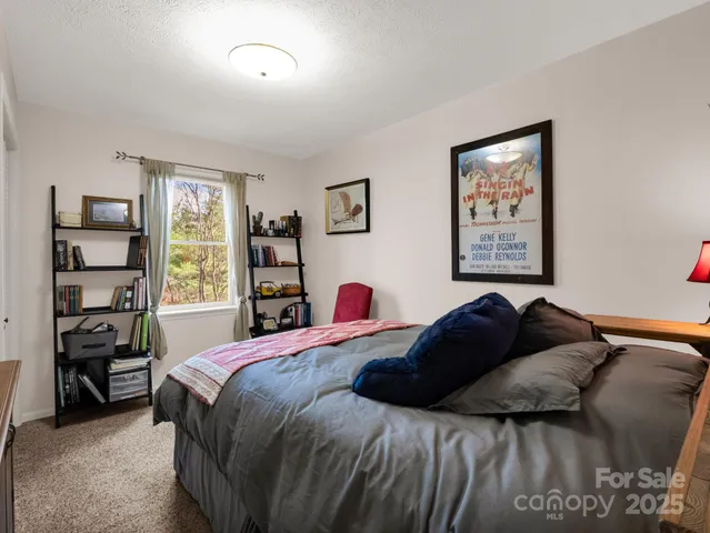 $465,000 | 119 Long John Drive, Hendersonville, NC 28791