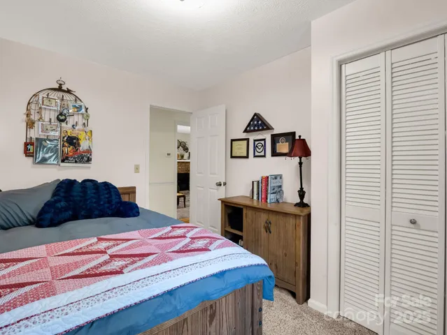 $465,000 | 119 Long John Drive, Hendersonville, NC 28791