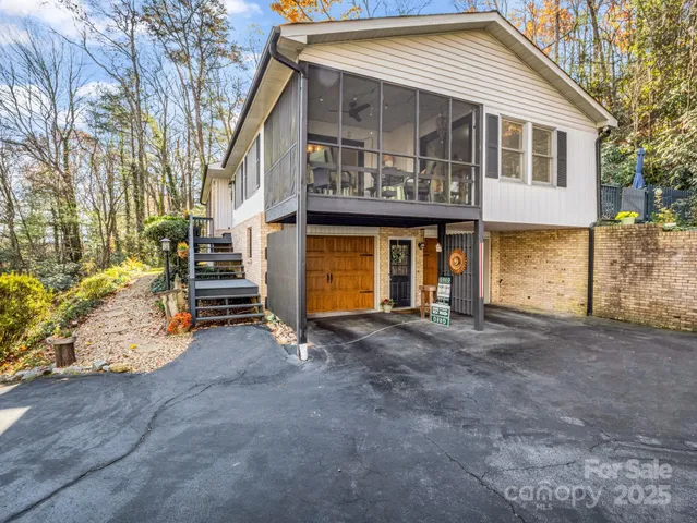 $465,000 | 119 Long John Drive, Hendersonville, NC 28791
