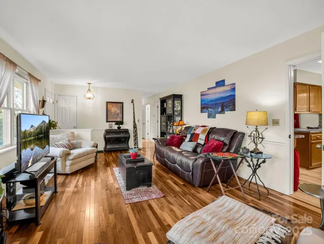 $465,000 | 119 Long John Drive, Hendersonville, NC 28791