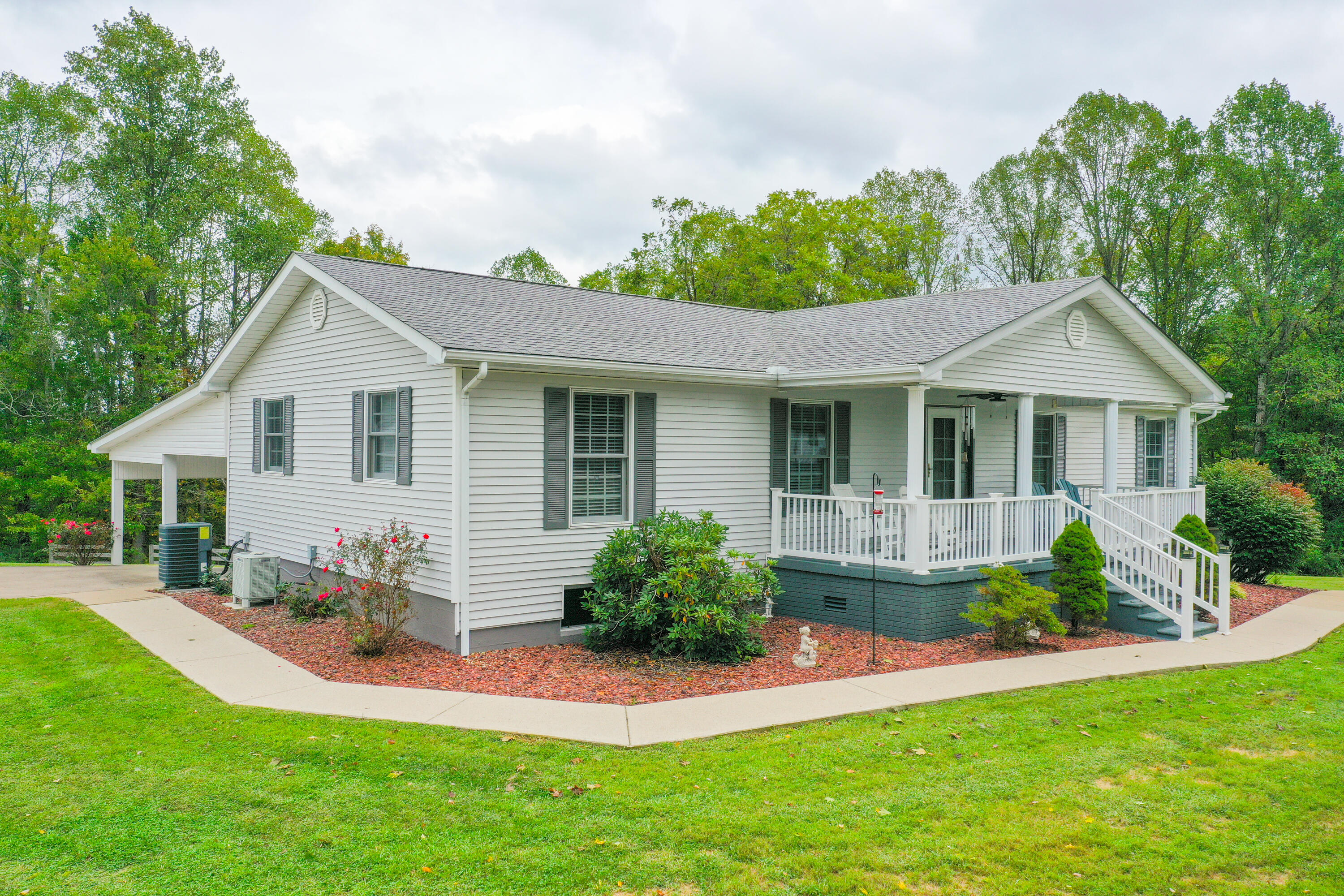 1536 Hawk Creek Road London, KY 40741 - Photo 17 of 115 DJI_0902