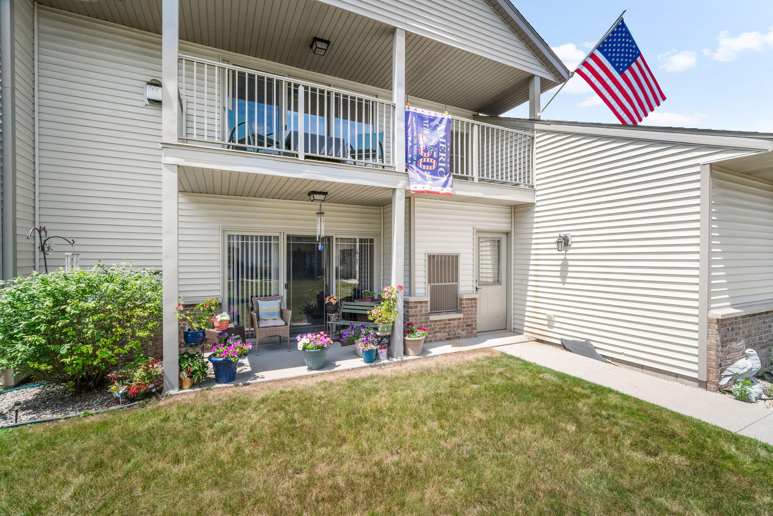 951 Spring Court Newburg, WI 53095 - Photo 18 of 20 20_imgDSC04678