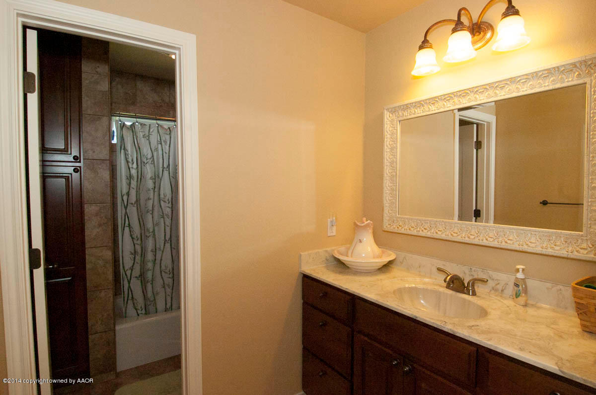 18800 Stone Creek Road Bushland, TX 79124 - Photo 15 of 25 BATHROOM 2