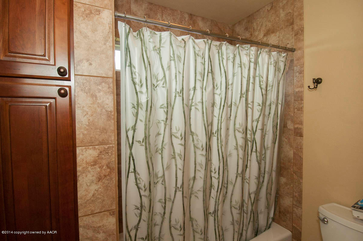 18800 Stone Creek Road Bushland, TX 79124 - Photo 16 of 25 BATHROOM 2 VIEW 2
