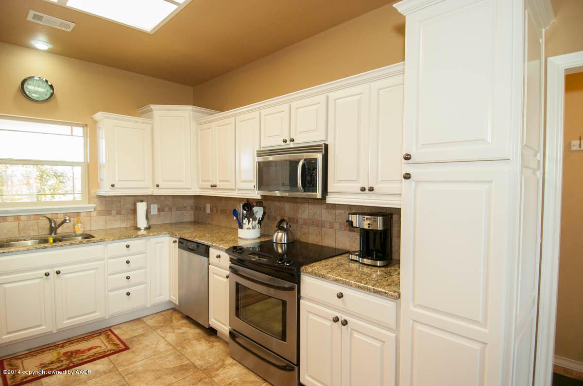 18800 Stone Creek Road Bushland, TX 79124 - Photo 6 of 25 KITCHEN VIEW 3