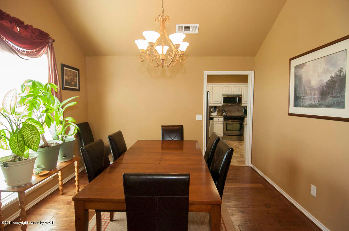 18800 Stone Creek Road Bushland, TX 79124 - Photo 10 of 25 DINING VIEW 1