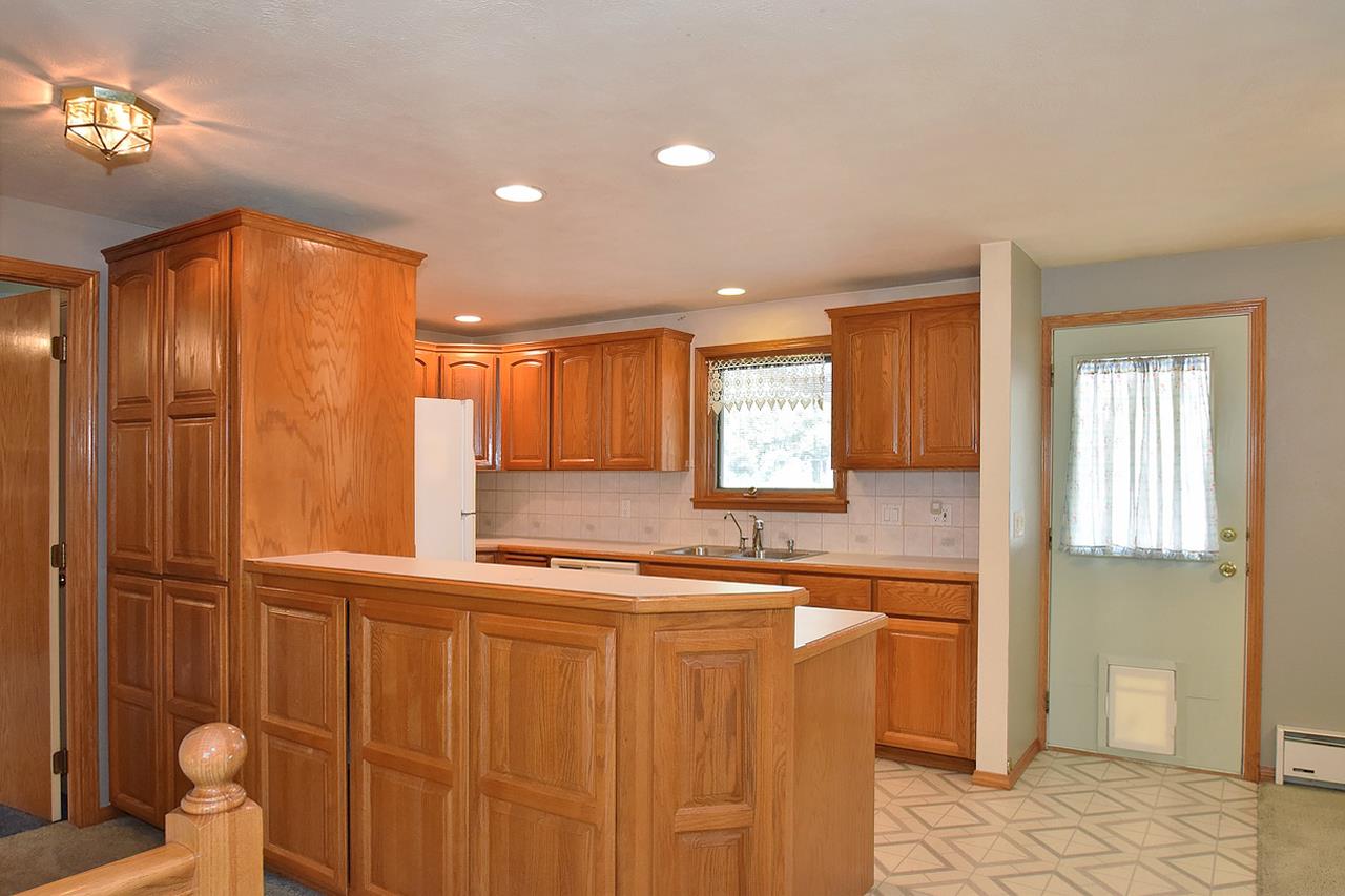 1904 North Laura Road Spokane Valley, WA 99212 - Photo 5 of 20