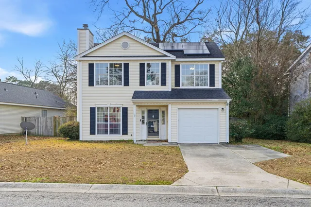 $325,000 | 207 Hastings Drive, Goose Creek, SC 29445
