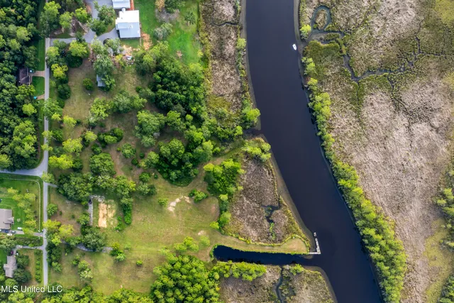 $1,150,000 | 6.37-acres Dixie Street, Ocean Springs, MS 39564