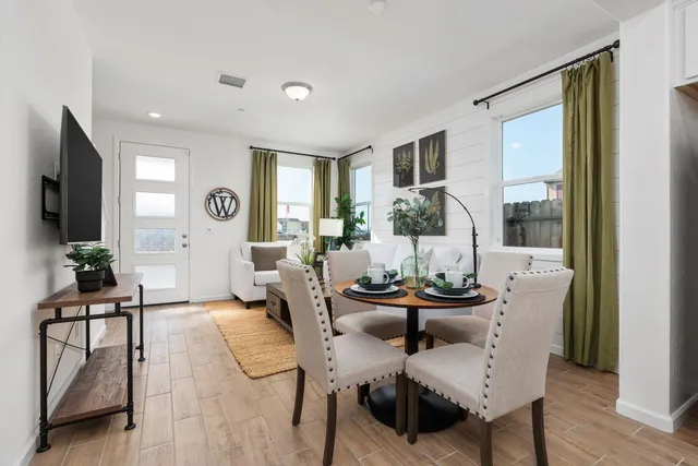 $362,990 | 6540 East Cresthaven Drive, Fresno, CA 93727