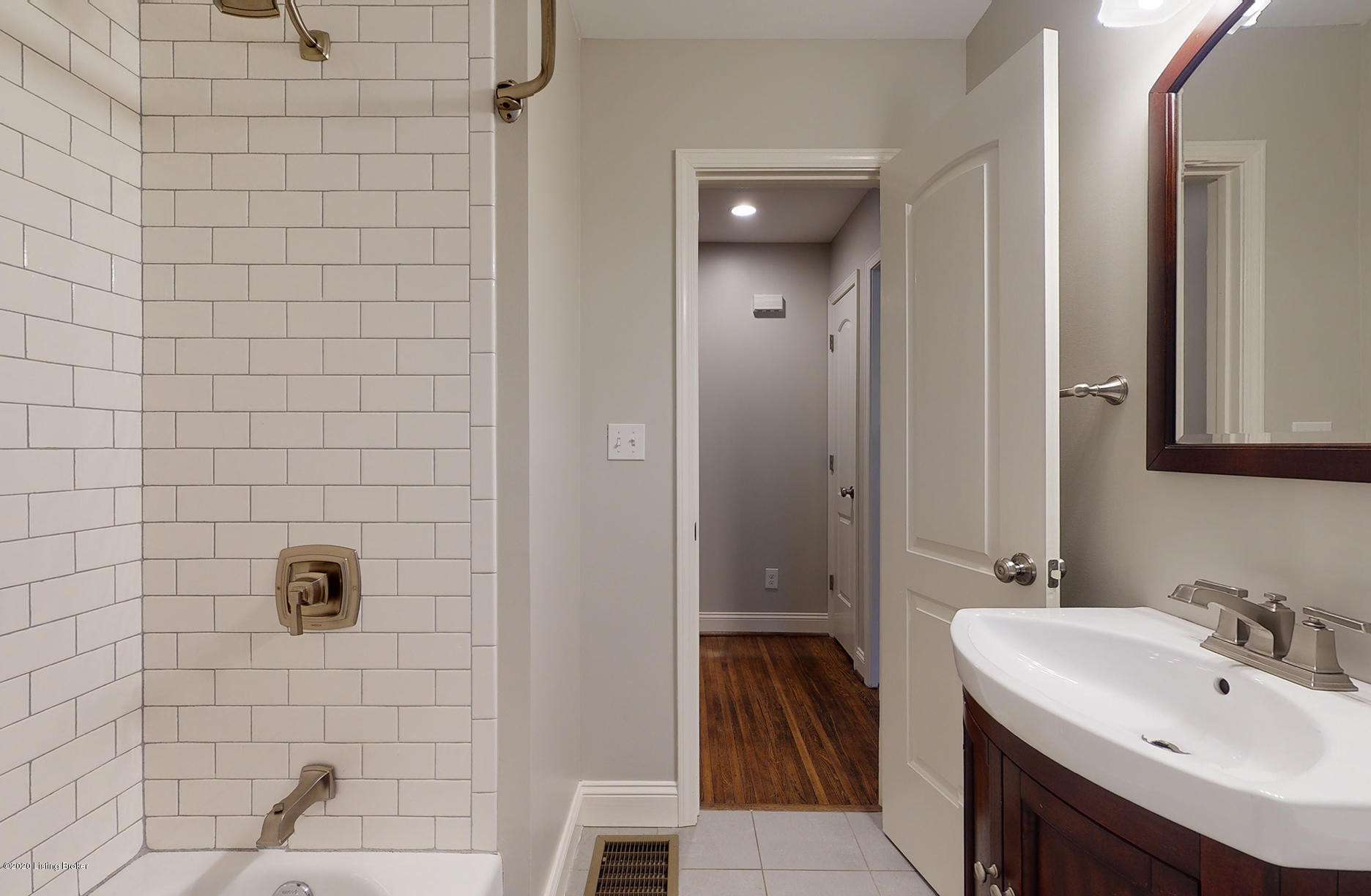 4027 Gloucester Road Louisville, KY 40207 - Photo 23 of 68 4027-Gloucester-Rd-0022