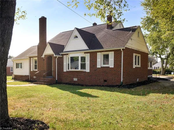 $329,900 | 600 East Fairfield Road, High Point, NC 27263