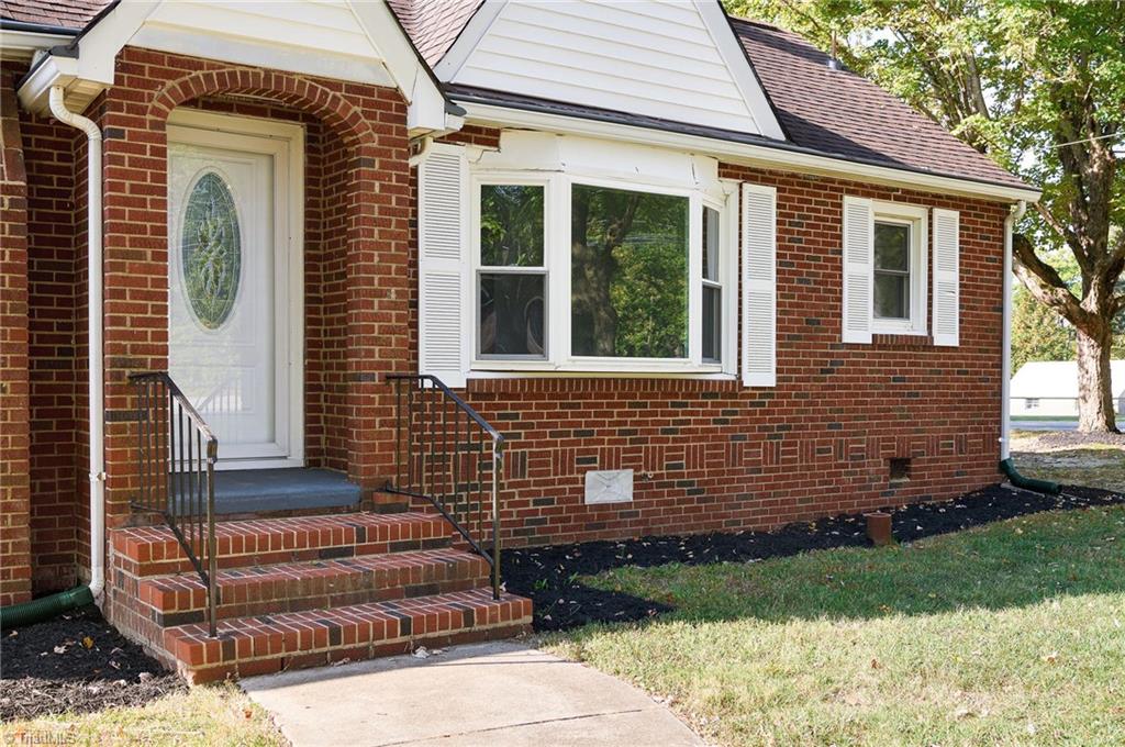 600 East Fairfield Road High Point, NC 27263 - Photo 2 of 38 Front Exterior
