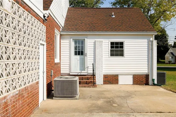 $329,900 | 600 East Fairfield Road, High Point, NC 27263