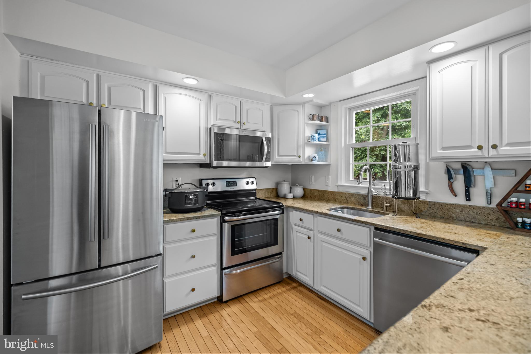 5426 Cabot Ridge Court Fairfax, VA 22032 - Photo 12 of 39