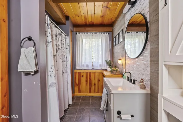 $480,000 | 522 Starr Road, Coeymans, NY 12143