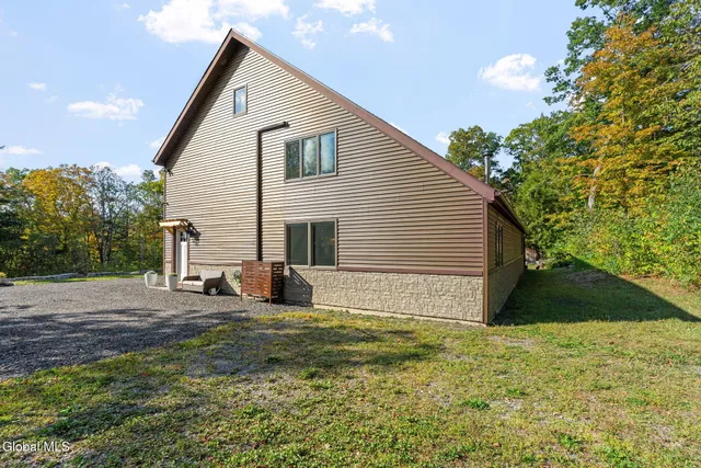 $480,000 | 522 Starr Road, Coeymans, NY 12143