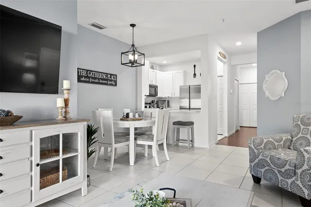 $1,700 | 3423 Parkridge Circle, Unit 19101, Sarasota, FL 34243