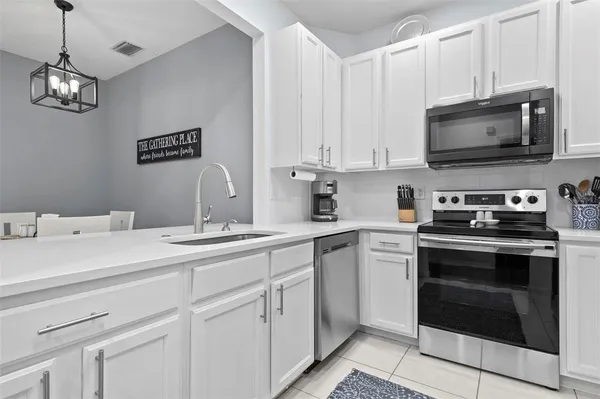 $1,800 | 3423 Parkridge Circle, Unit 19101, Sarasota, FL 34243