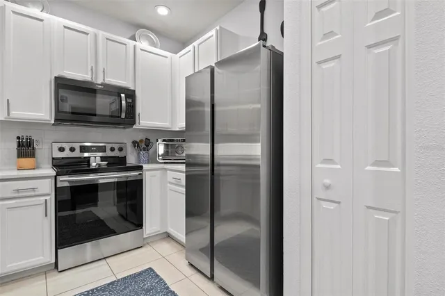 $1,700 | 3423 Parkridge Circle, Unit 19101, Sarasota, FL 34243