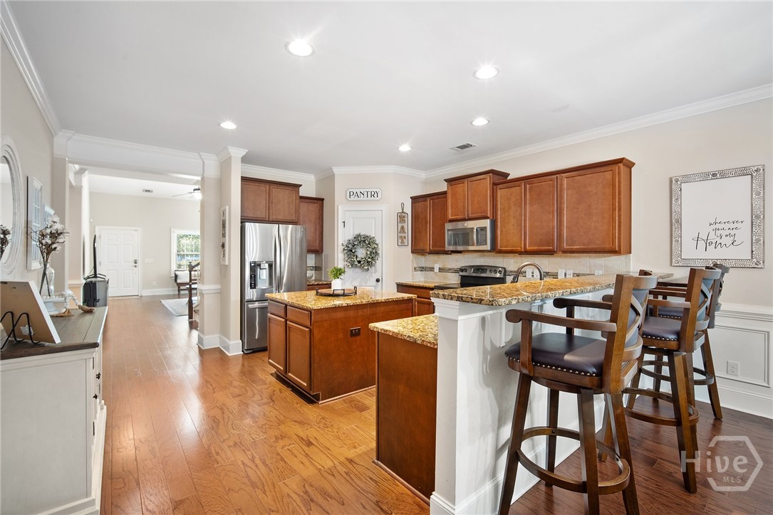 106 Danbury Court Pooler, GA 31322 - Photo 13 of 46 bar seating at kitchen