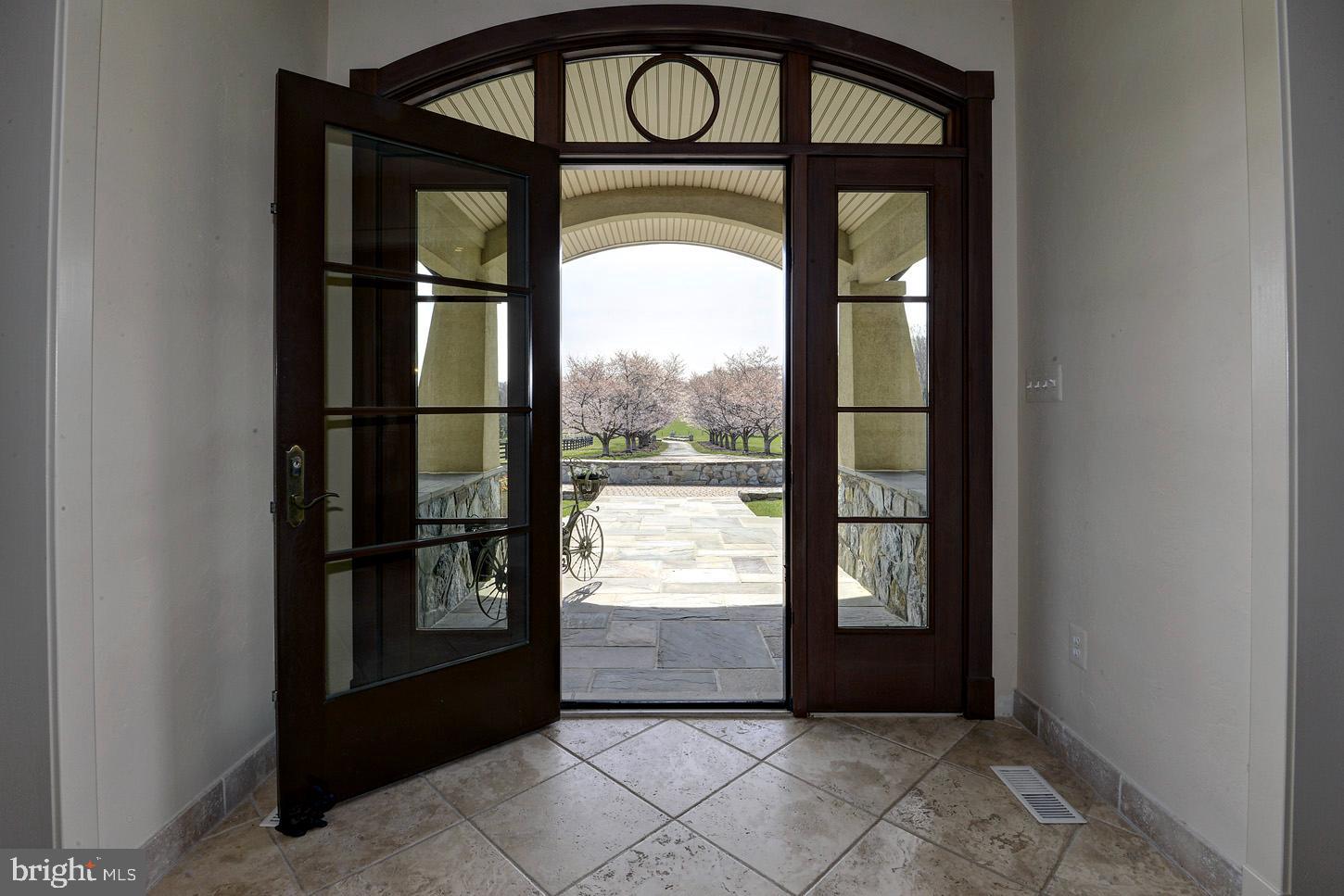 16704 Thurston Road Dickerson, MD 20842 - Photo 17 of 101