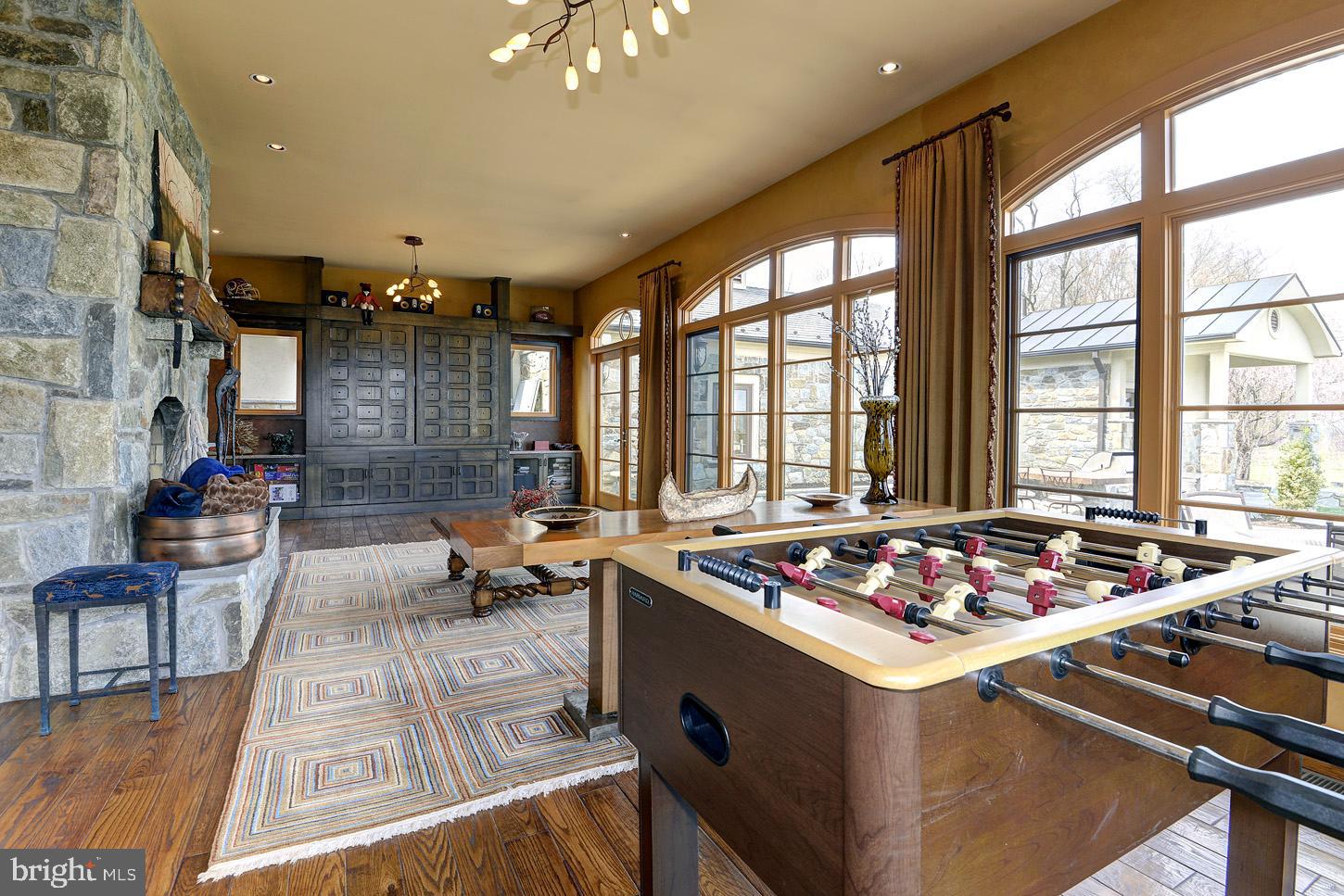 16704 Thurston Road Dickerson, MD 20842 - Photo 45 of 101 a very nice looking dining room with a large window