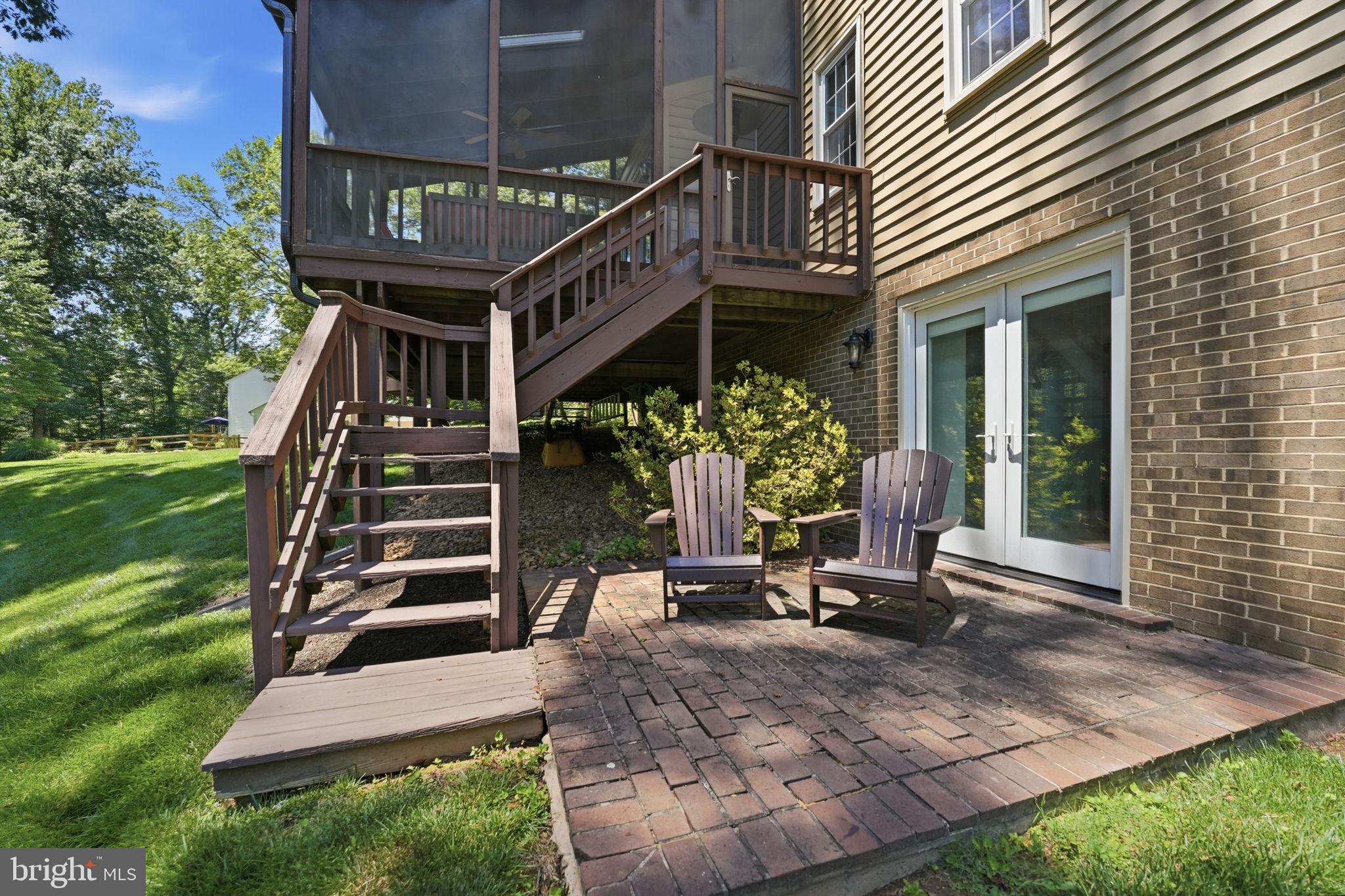 11661 Captain Rhett Lane Fairfax Station, VA 22039 - Photo 17 of 21