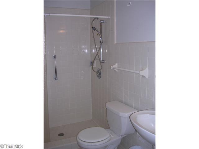 528 Holyoke Road Pleasant Garden, NC 27313 - Photo 11 of 16 Other Bath.
