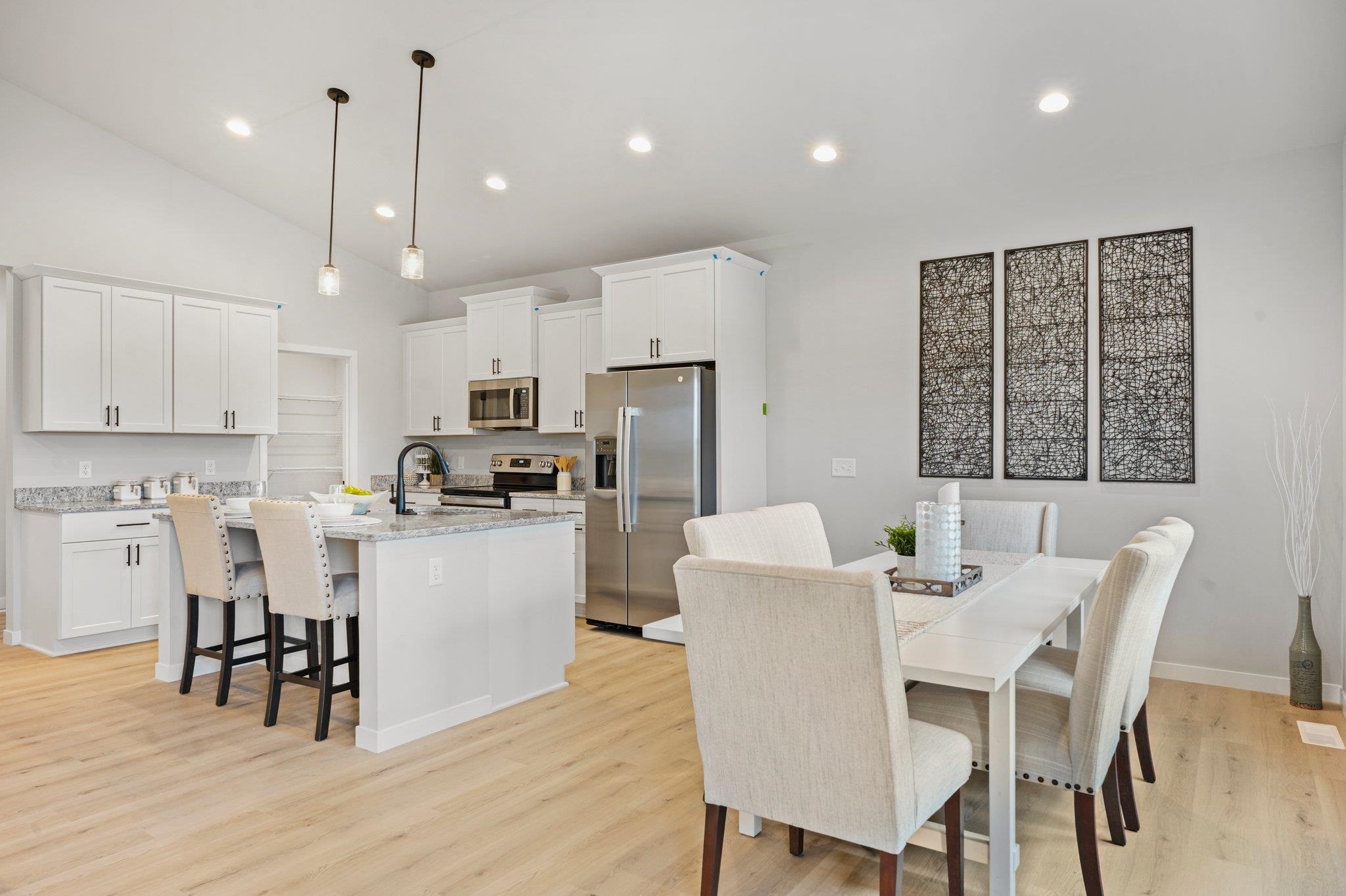 10 Hawks View Edgerton, WI 53534 - Photo 2 of 27