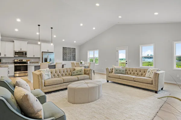 $579,900 | 10 Hawks View, Edgerton, WI 53534