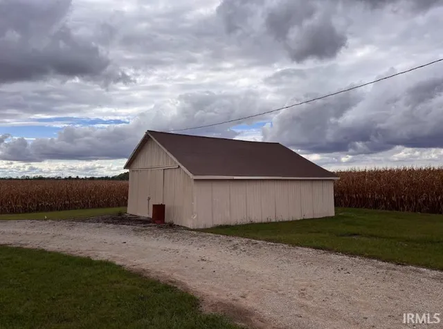 $136,900 | 2640 East 300 North, Winchester, IN 47394