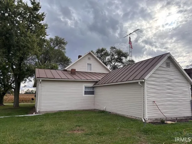$136,900 | 2640 East 300 North, Winchester, IN 47394