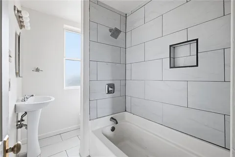 $149,999 | 2927 Willett Road, Pittsburgh, PA 15227