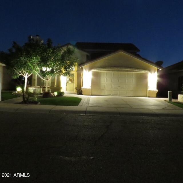 1301 East St John Road Phoenix, AZ 85022 - Photo 2 of 35 IMG_0903