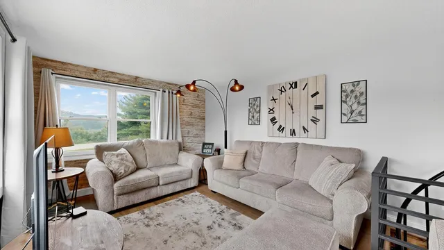 $550,000 | 50352 Highway 42, Elgin, MN 55932