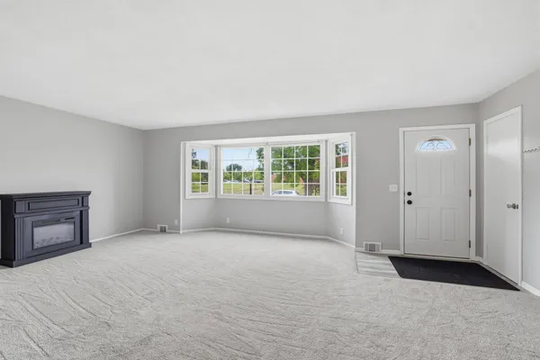 $385,000 | 7725 West 22nd Street, St. Louis Park, MN 55426