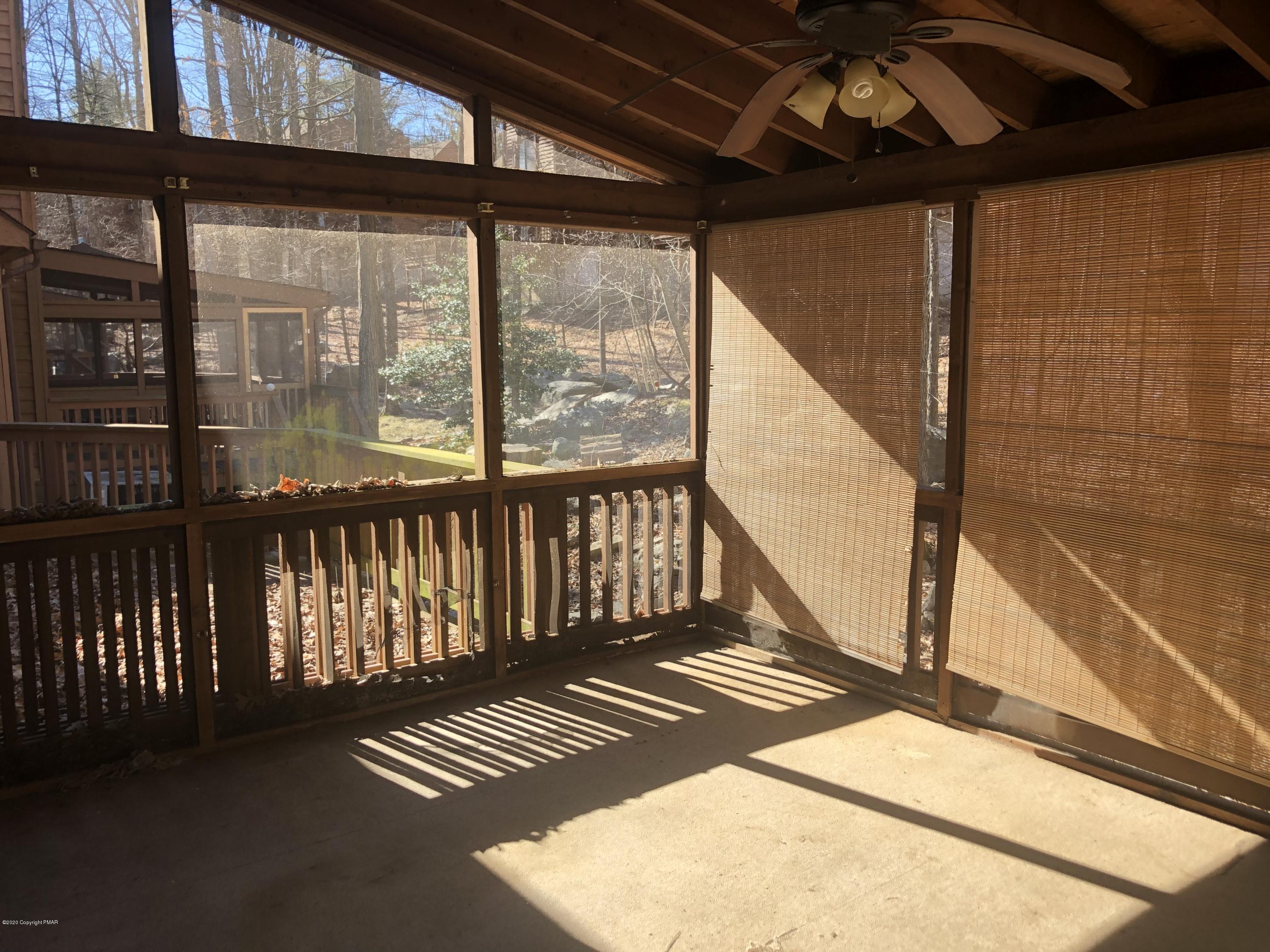 243 Sedburgh Court Bushkill, PA 18324 - Photo 8 of 26 IMG-7272