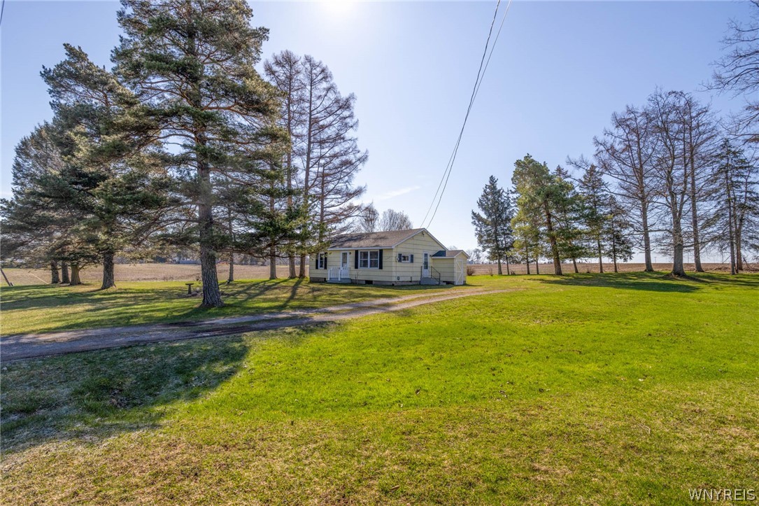 1194 Akron Road Pembroke, NY 14036 - Photo 21 of 38