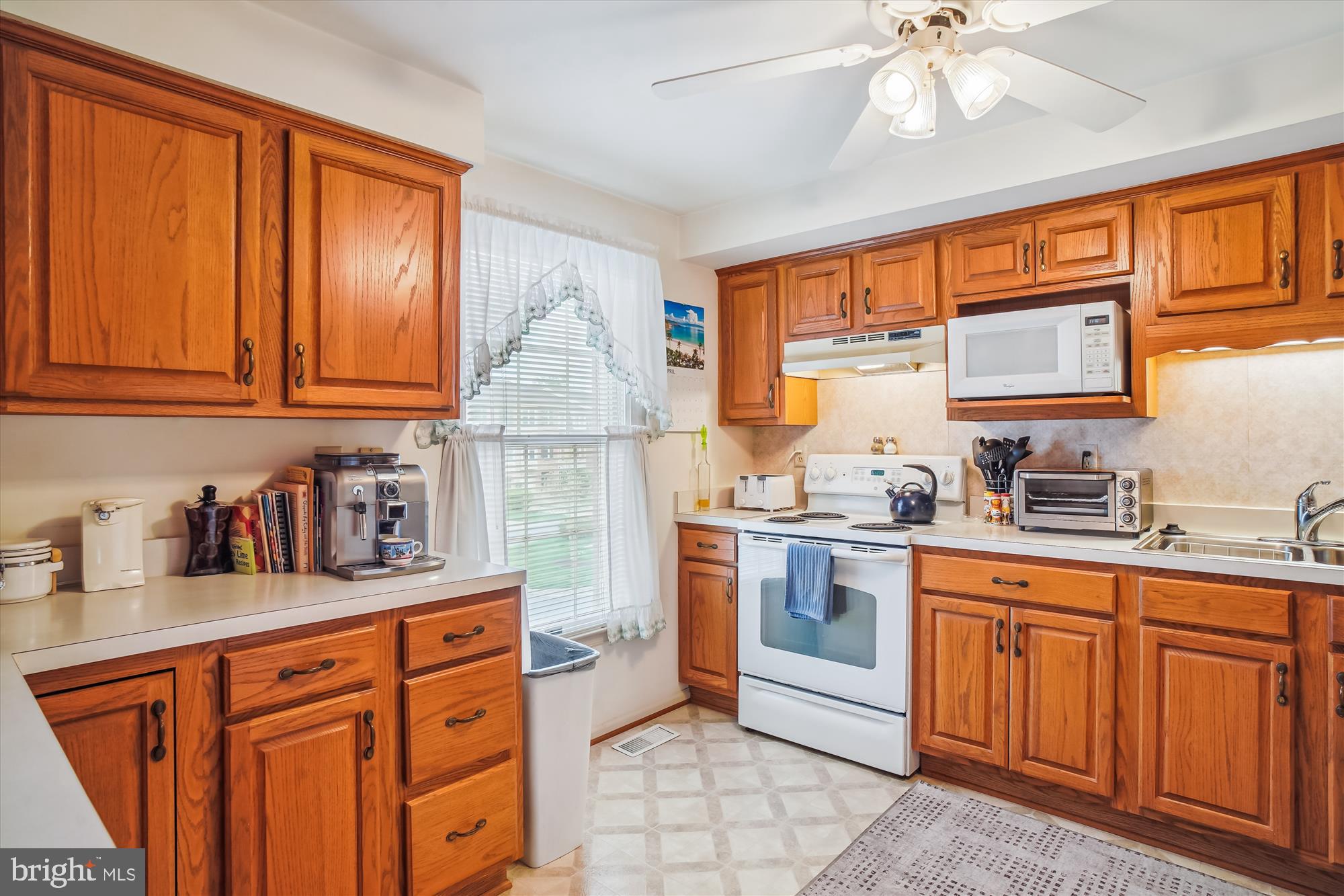 8020 Hollow Reed Court Frederick, MD 21701 - Photo 17 of 64 Kitchen