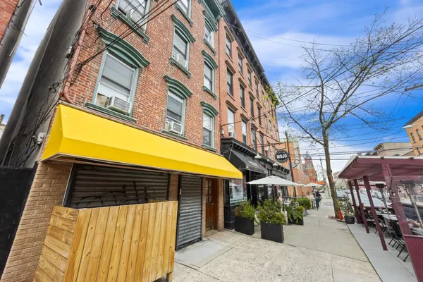 $2,700 | 228 Willow Avenue, Unit C, Hoboken, NJ 07030